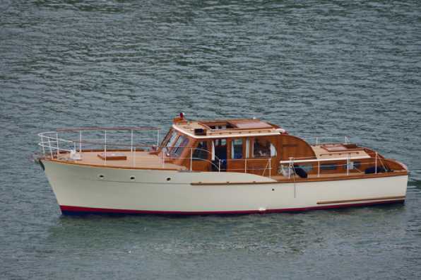 09 June 2020 - 18-19-28 
One of the nicest looking boats on the river this season. The highly polished  Eleanor Mary.
--------------------------
Classic lines of MV Eleanor Mary